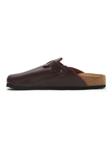 Leder-Clogs in Bordeaux