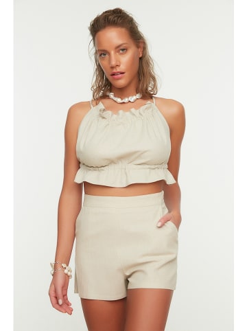Shorts in Beige
