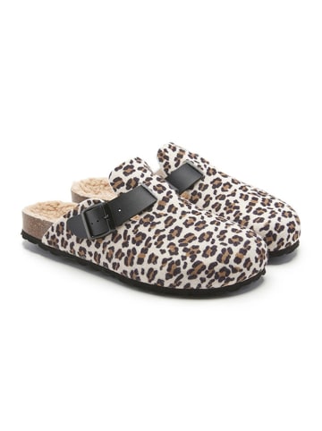 Clogs in Braun