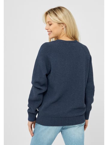 Sweter w kolorze granatowym