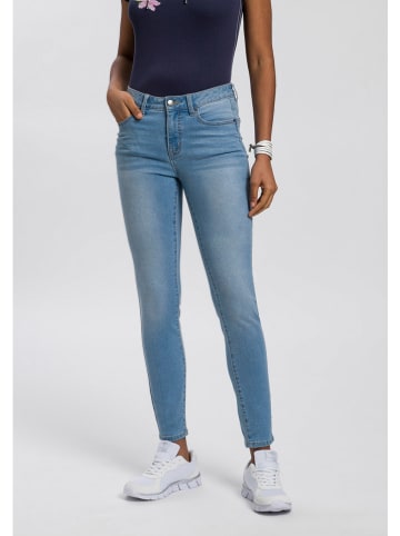 Jeans - Slim fit - in Hellblau