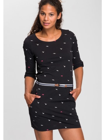Kleid in Schwarz