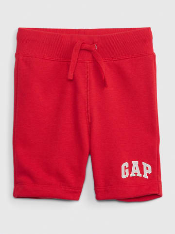 Shorts in Rot