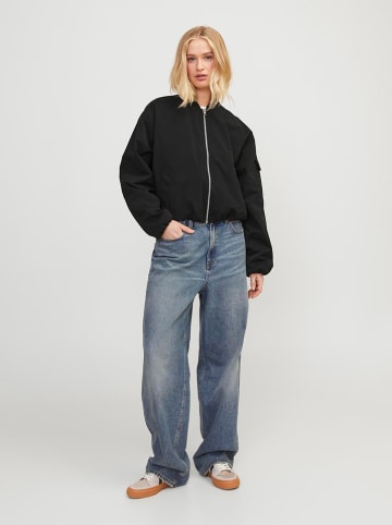 Übergangsjacke in Schwarz