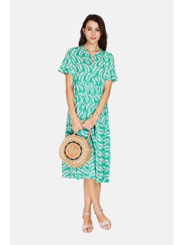 Kleid in Grün/ Weiß