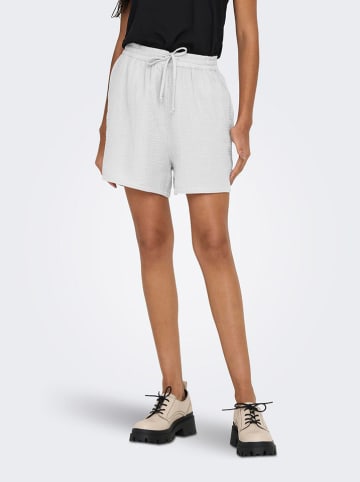 Shorts in Weiß