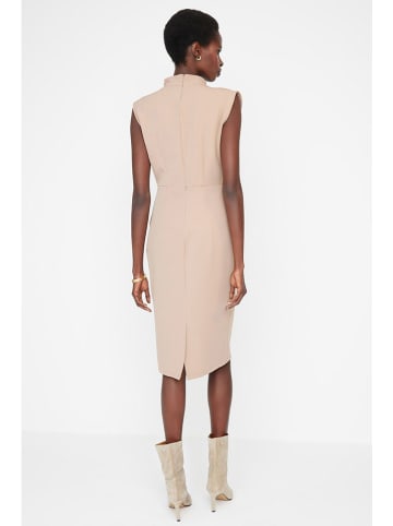 Kleid in Beige