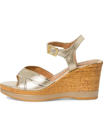 Keilsandaletten in Gold