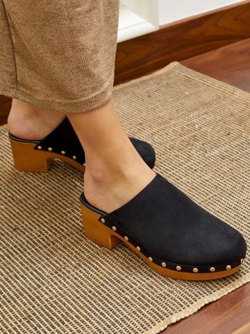 Clogs in Schwarz