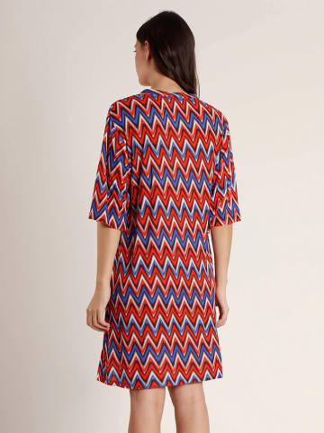 Kleid in Rot/ Blau