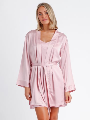 Kimono w kolorze jasnoróżowym