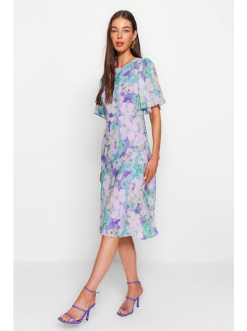 Kleid in Flieder/ Türkis