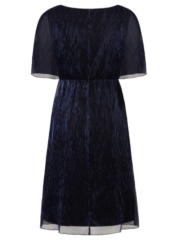 Kleid in Dunkelblau