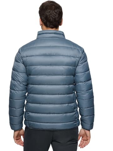Steppjacke in Hellblau