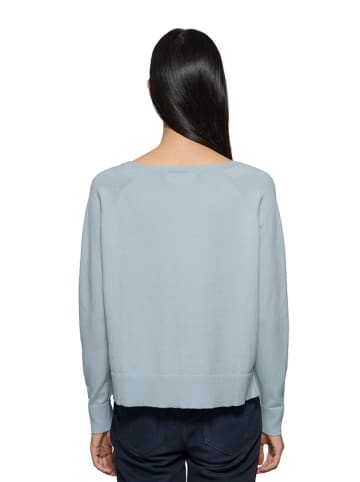 Sweter w kolorze błękitnym