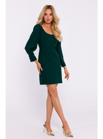 Kleid in Dunkelgrün