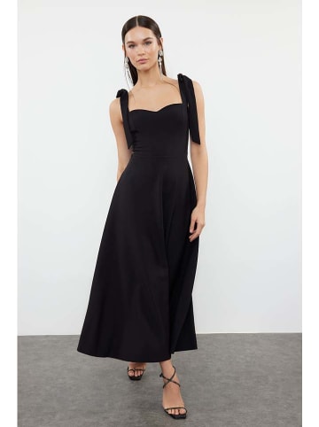 Kleid in Schwarz