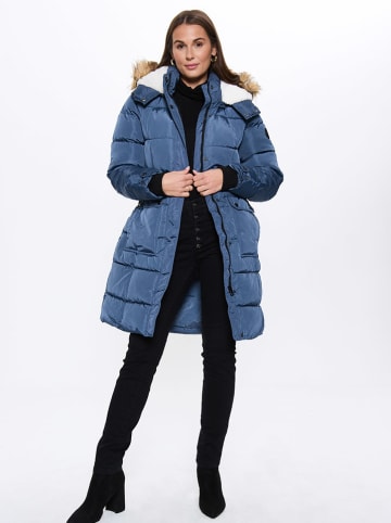 Wintermantel in Blau