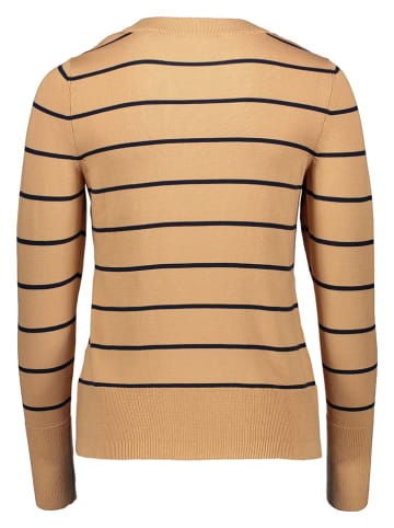Sweter w kolorze beżowym