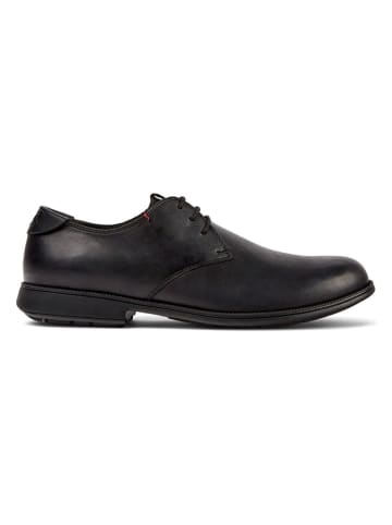 Leder-Schnürschuhe in Schwarz
