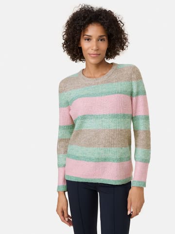 Sweter ze wzorem