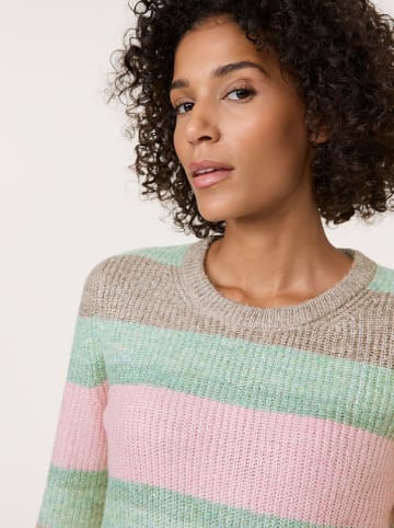 Pullover in Bunt