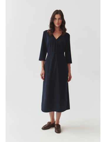 Kleid in Dunkelblau
