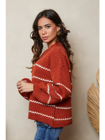 Sweter "Klaudia" w kolorze rdzawoczerwonym