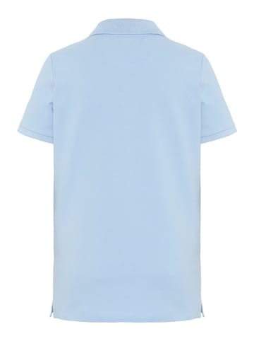 Poloshirt in Hellblau