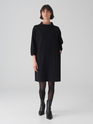 Kleid in Schwarz