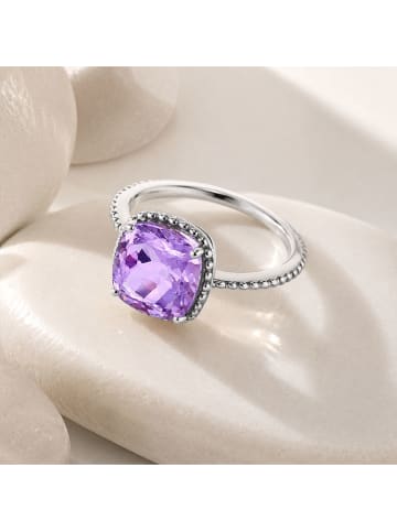 Zilveren ring met edelsteen