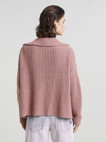 Sweter w kolorze jasnoróżowym