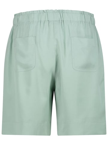 Funktionsbermudas in Grün