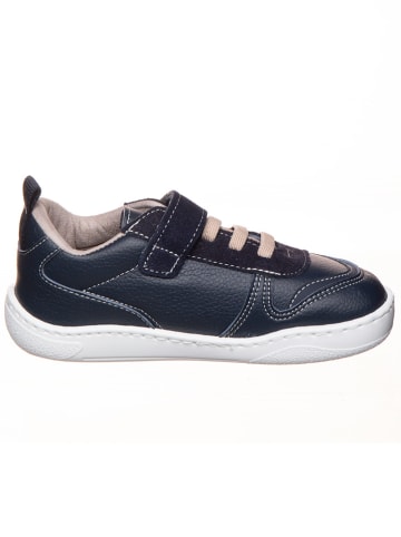 Buty w kolorze granatowym do chodzenia na boso