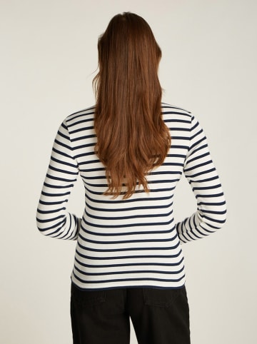 Longsleeve in Weiß/ Dunkelblau