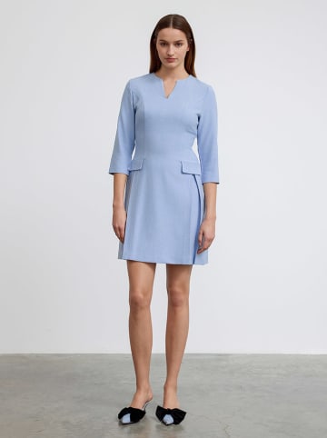 Kleid in Hellblau