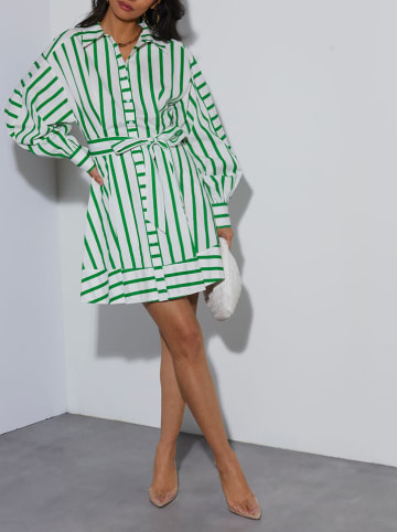 Kleid in Weiß/ Grün