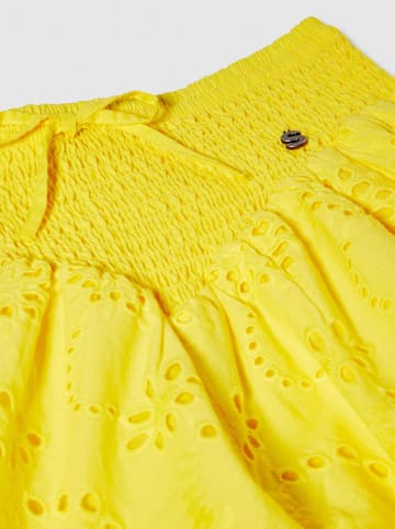 Short geel