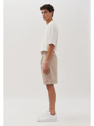 Bermudas in Beige