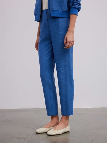 Hose in Blau