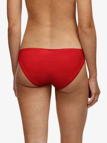 Figi bikini w kolorze czerwonym
