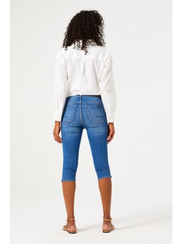 Jeans-Caprihose - Skinny fit - in Blau