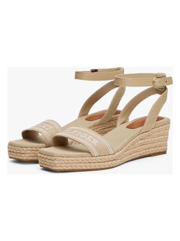 Keilsandaletten in Beige