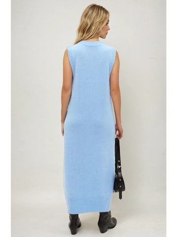 Strickkleid in Hellblau