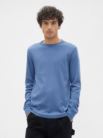 Sweter w kolorze błękitnym