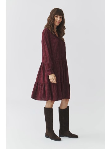 Kleid in Bordeaux