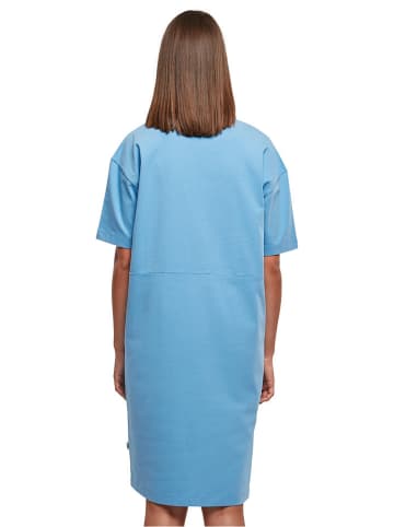 Kleid in Hellblau