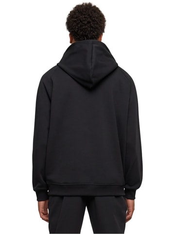 Hoodie in Schwarz