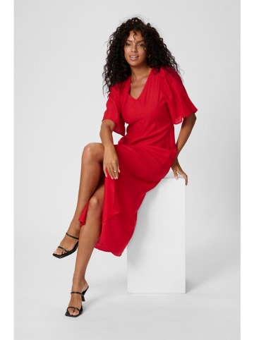 Kleid in Rot
