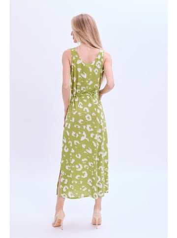 Kleid in Grün/ Weiß